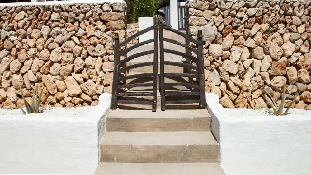 San Colomban Villa Sant Lluis